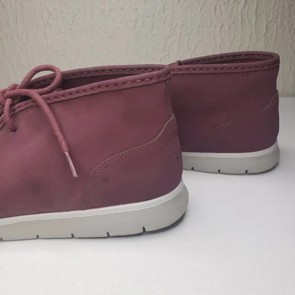UGG Hendrickson Mens 12 US Chukka Boots Leather Wine Ankle Boots Lace-Up 1013990